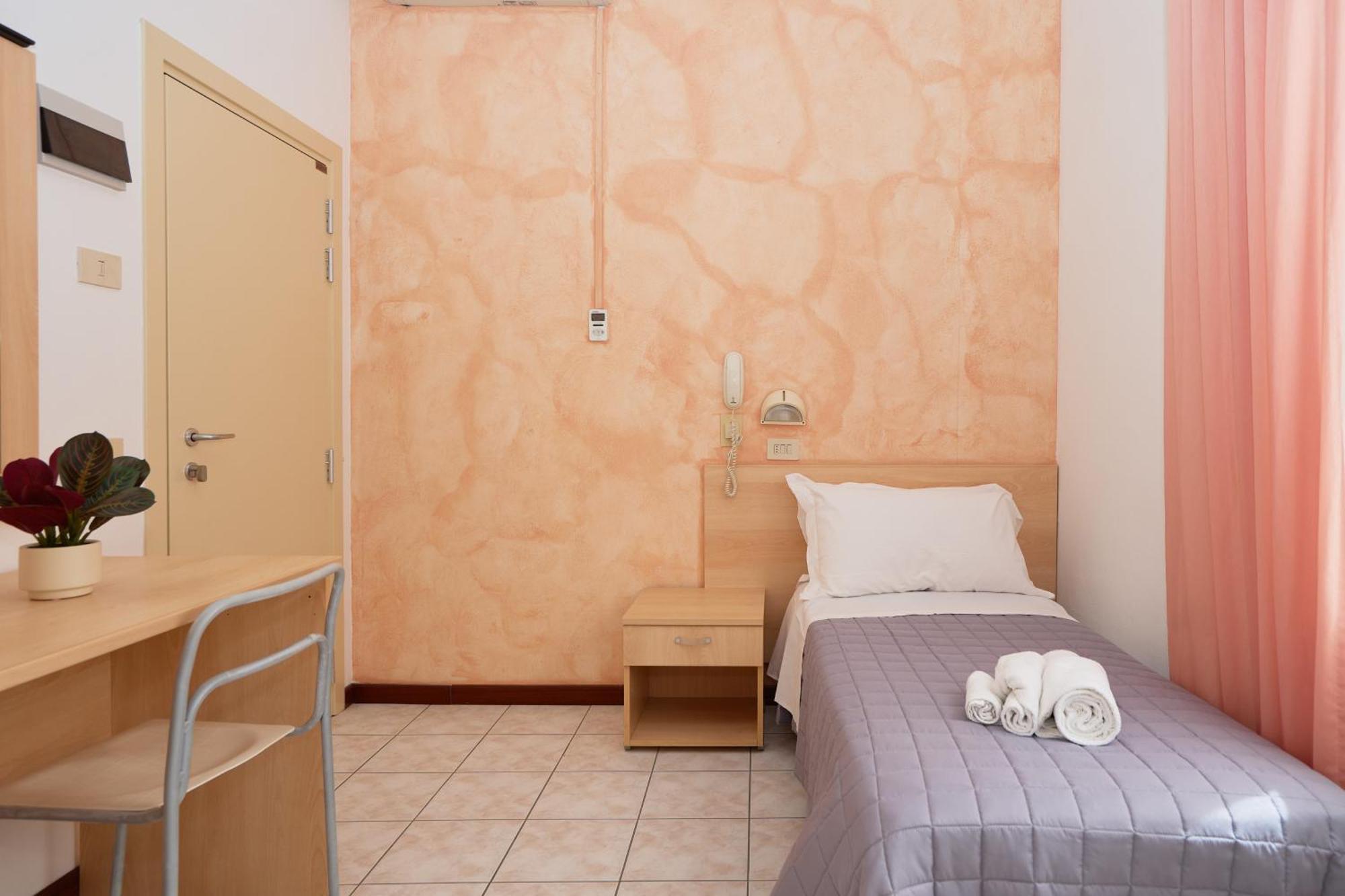 Hotel Jolanda Беллария-Иджеа-Марина Экстерьер фото